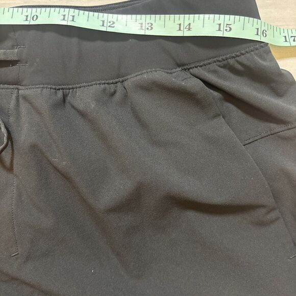LULULEMON Linerless Men’s Large Black Shorts 5” Inseam athletic Gym - Picture 6 of 8